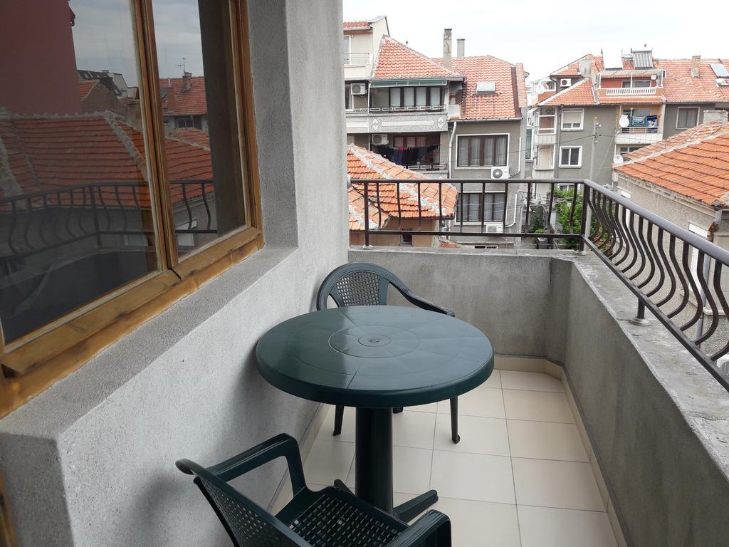 Georgievi Guest House Pomorie Exterior foto
